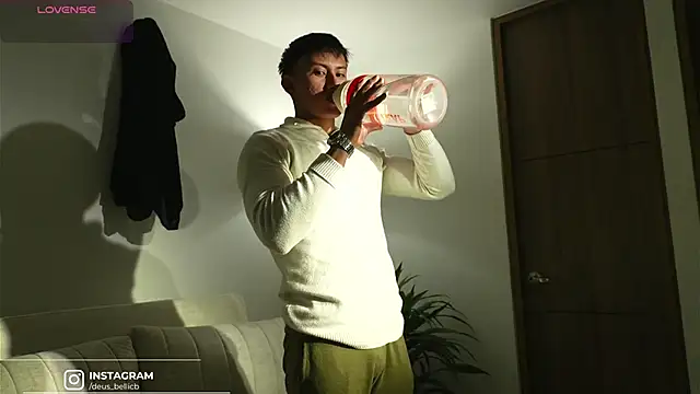 DeusbelliS' Live XXX Chat