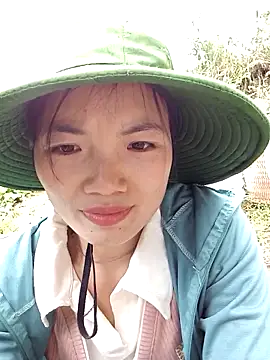 ngan-cute's Live XXX Chat