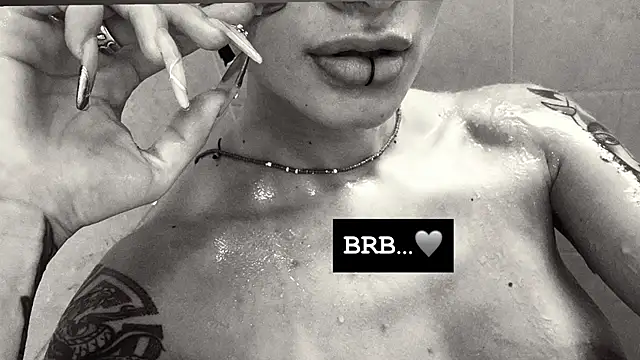 rotwallaceのライブXXXチャット