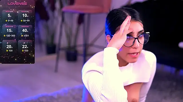 KyraBliss' Live XXX Chat