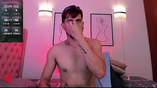 vaalentiino's Live XXX Chat