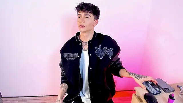 Axel_InkShade_'s Live XXX Chat