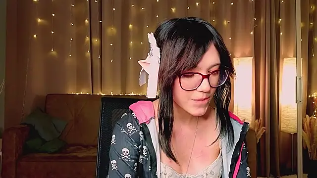 LaveraBadlam's Live XXX Chat