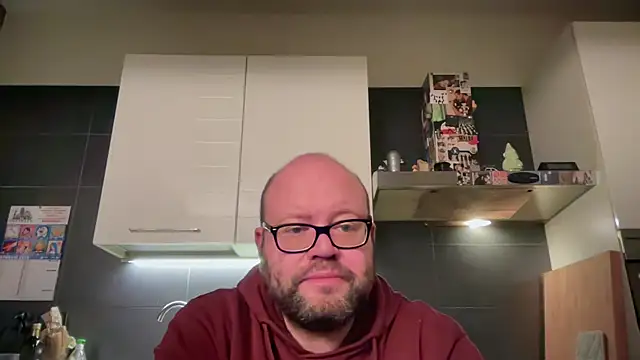 theitalianbear's Live XXX Chat