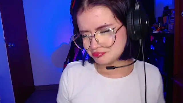 Raventh_'s Live XXX Chat