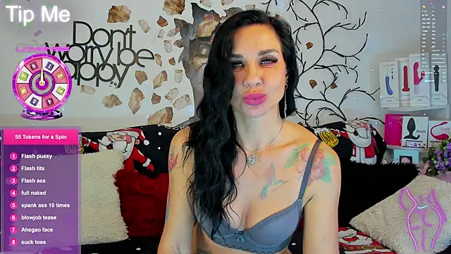 XXX chat uživo modela Tara_Bloss