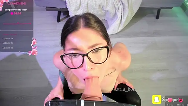 Spit_queen's Live XXX Chat