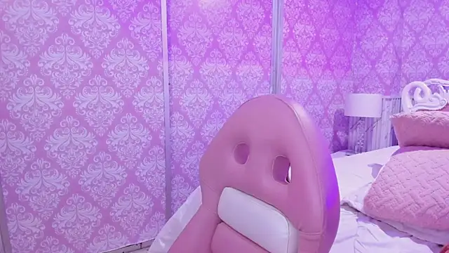 Zharyt_18's Live XXX Chat