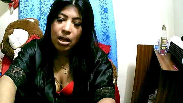 canela_a73's Live XXX Chat