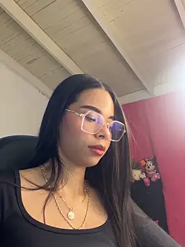 Milleradhara24's Live XXX Chat