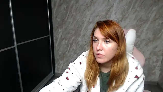 Reginasmilee's Live XXX Chat