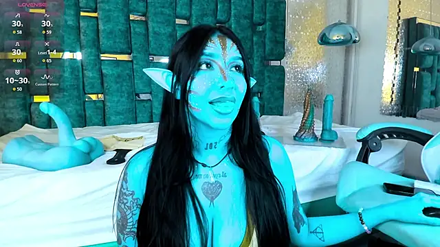 Leiaa_ élő XXX-chatje