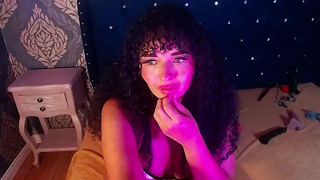 Sofiacowperx Chat XXX in diretta