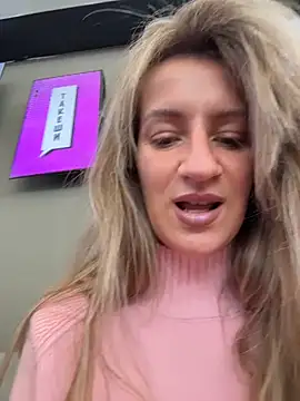 EvvaMur 现场XXX聊天