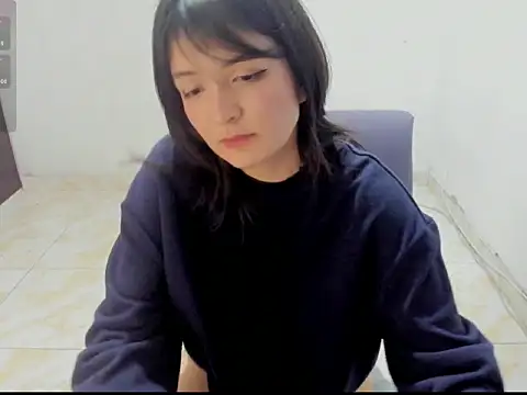 LilyWest19's Live XXX Chat