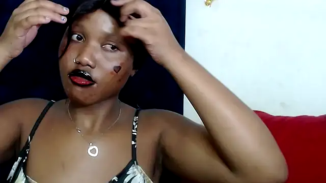 BUNNYCHOWX28's Live XXX Chat