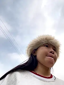 Miumieu: онлайн-секс-чат