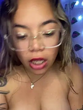 Вебкам-шоу Lindalatina2001