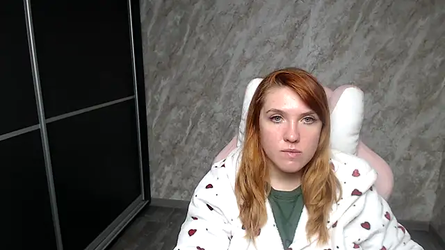 Reginasmilee's Live XXX Chat