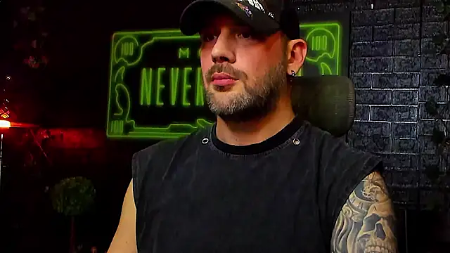 LexHardyのライブXXXチャット