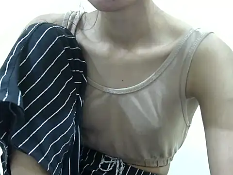 Chat XXX en directo de Anu_tiny