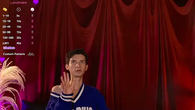 VicenteFerrer's Live XXX Chat