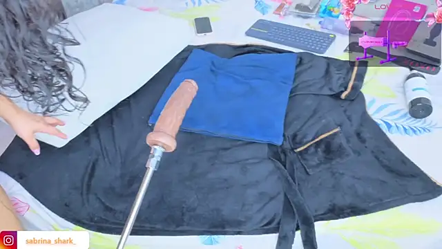 sabrina_shark_ লাইভ XXX চ্যাট