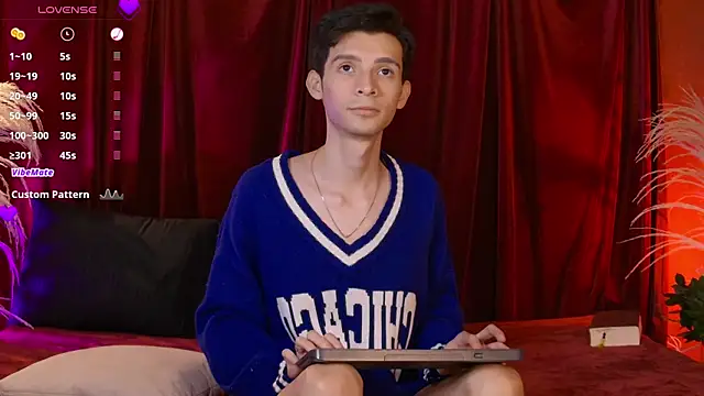 VicenteFerrer Chat XXX in diretta