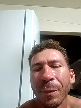 RobertoLuiz84's Live XXX Chat