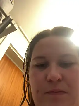 justsomeoneuknow Webcam Show