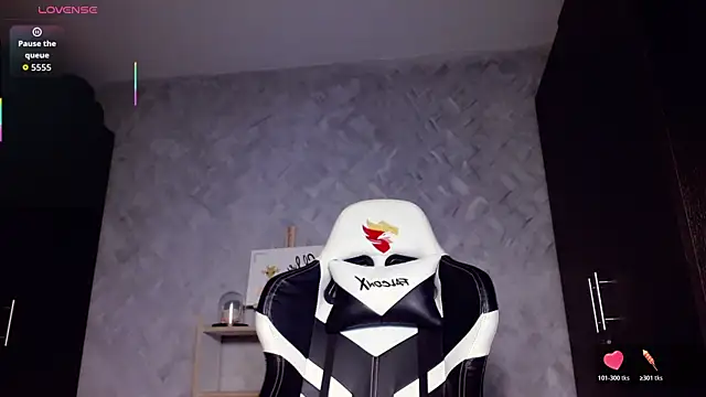 Roxxi_2110 现场XXX聊天