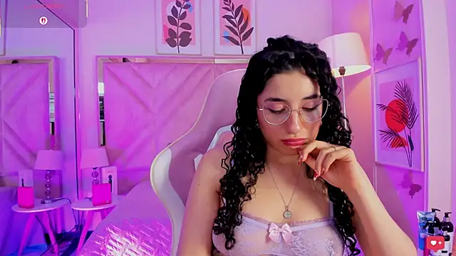 Онлайн чат XXX DemiJones_