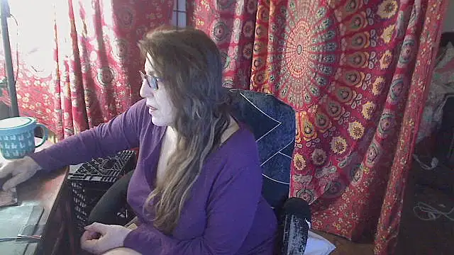 Ireallysquirt's Live XXX Chat