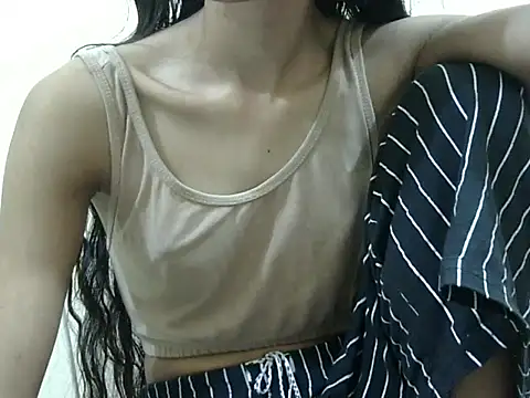 Anu_tiny's Live XXX Chat