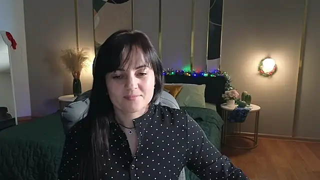 _SilkyShadow_'s Live XXX Chat