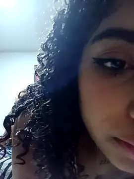 Spicy_Nesss' Live XXX Chat