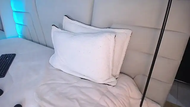 Miss_Loise's Live XXX Chat