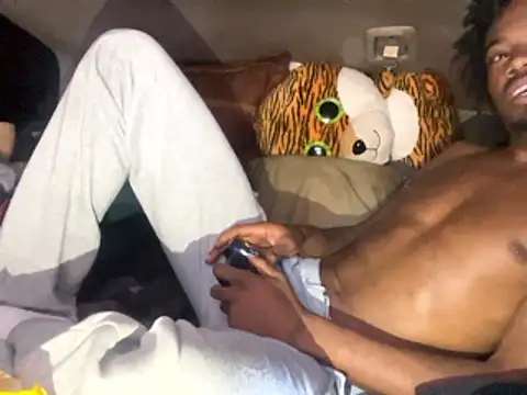 SlimeCrownzOut5's Live XXX Chat