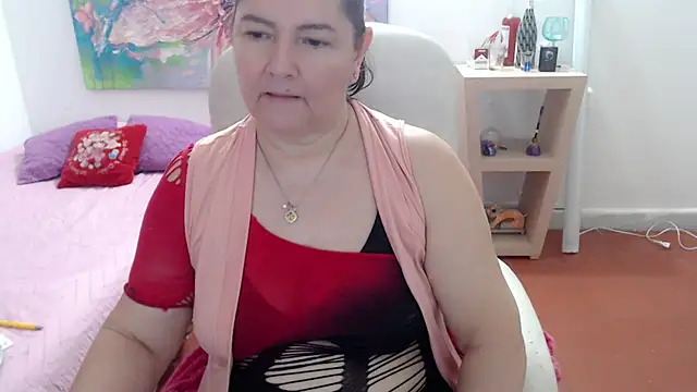 leonela_69 即時 XXX 聊天