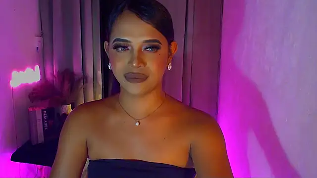 Lorainnelustts' Webcam Show