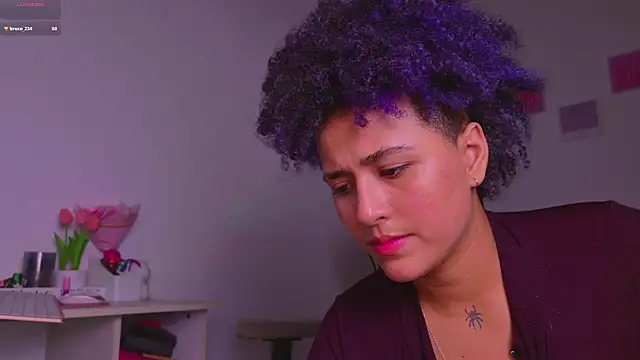 Pokazy przed kamerką – LiaaMoretzz