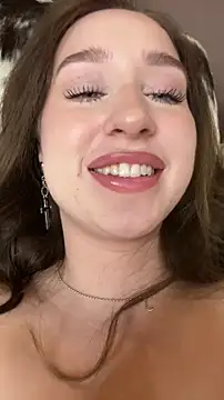 Онлайн чат XXX cuteeyesbaby