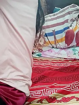 QueenSoreal 即時 XXX 聊天