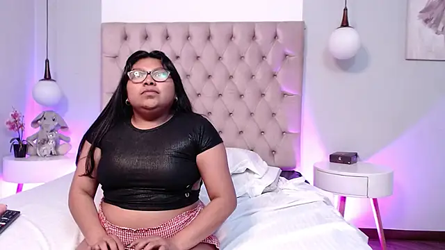 Kiri_Black_'s Live XXX Chat