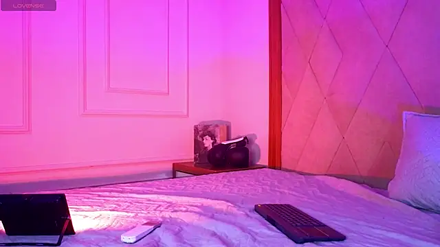 ArturoCardona_'s Live XXX Chat