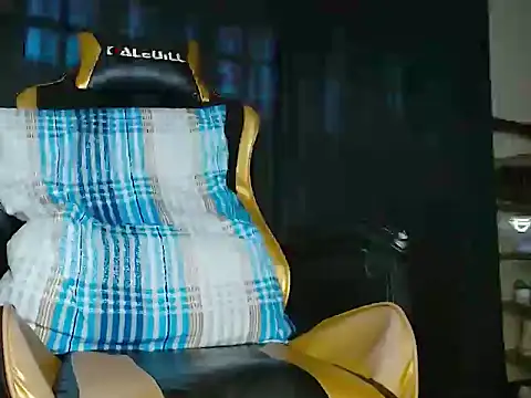 Yukikawaii's Live XXX Chat