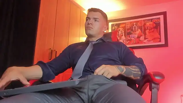 ALPHA_DOMINUS_'s Live XXX Chat