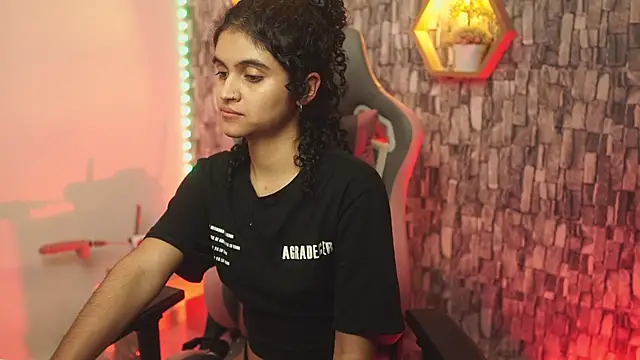 bonniie_98_'s Live XXX Chat