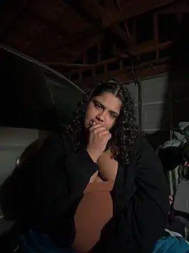 1n0nlythroat's Live XXX Chat