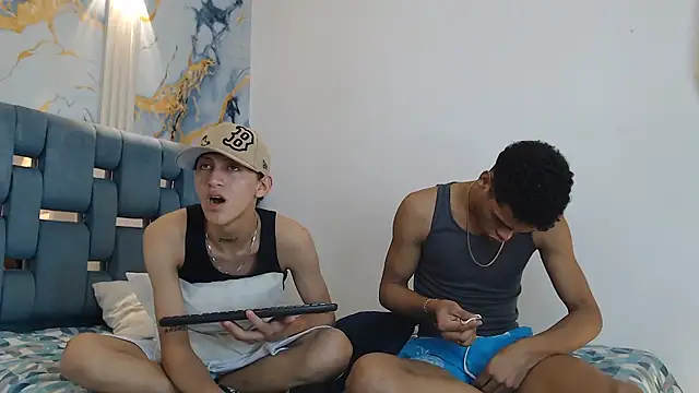 PRETTY_FEM Live XXX-chat